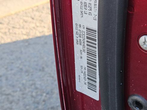 Used 2019 Dodge Challenger SXT image 24