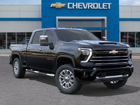 New 2026 Chevrolet Silverado 2500 LT w/ Z71 Chrome Sport Edition image 7