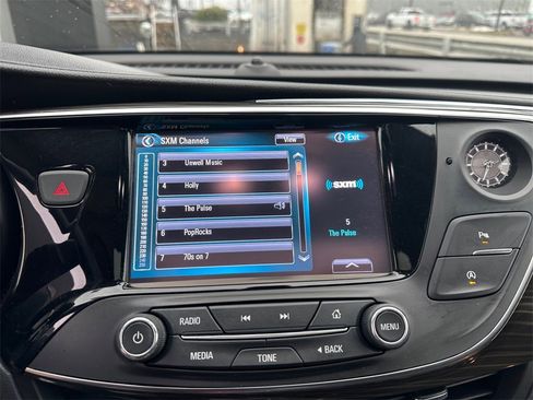 Used 2020 Buick Envision Essence image 19