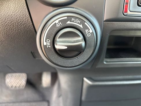 Used 2024 Nissan Titan SV w/ Accessory Utility Package image 32