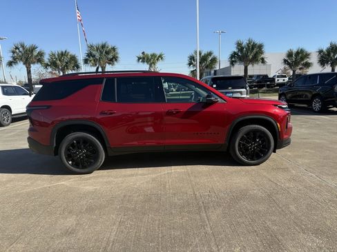 New 2026 Chevrolet Traverse LT w/ Midnight/Sport Edition image 7