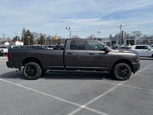 New 2026 RAM 3500 Big Horn AWD/4WD image 9
