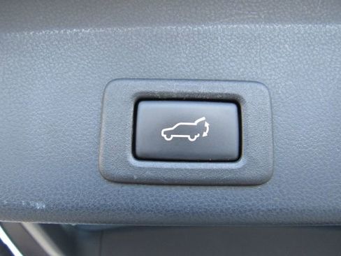 Used 2019 Subaru Ascent Limited w/ Popular Package #2 image 30