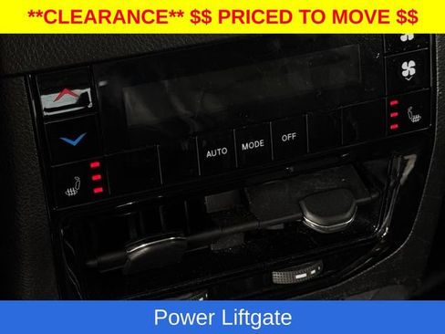 Used 2023 Jeep Grand Cherokee L Limited w/ Black Appearance Package AWD/4WD image 19
