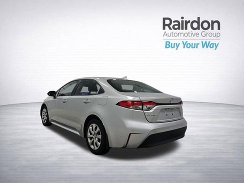 Used 2025 Toyota Corolla LE image 8