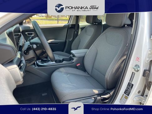 Used 2025 Kia K4 FWD image 18
