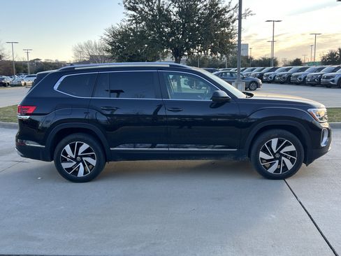 Certified 2025 Volkswagen Atlas SEL image 11