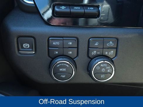 Used 2024 Chevrolet Silverado 1500 LTZ image 33