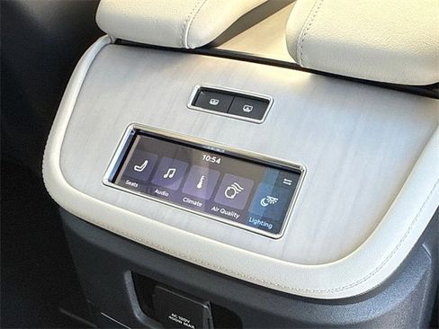 New 2025 Lincoln Navigator L Reserve image 10