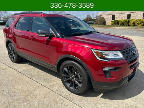 Used 2019 Ford Explorer XLT w/ Equipment Group 202A image 7