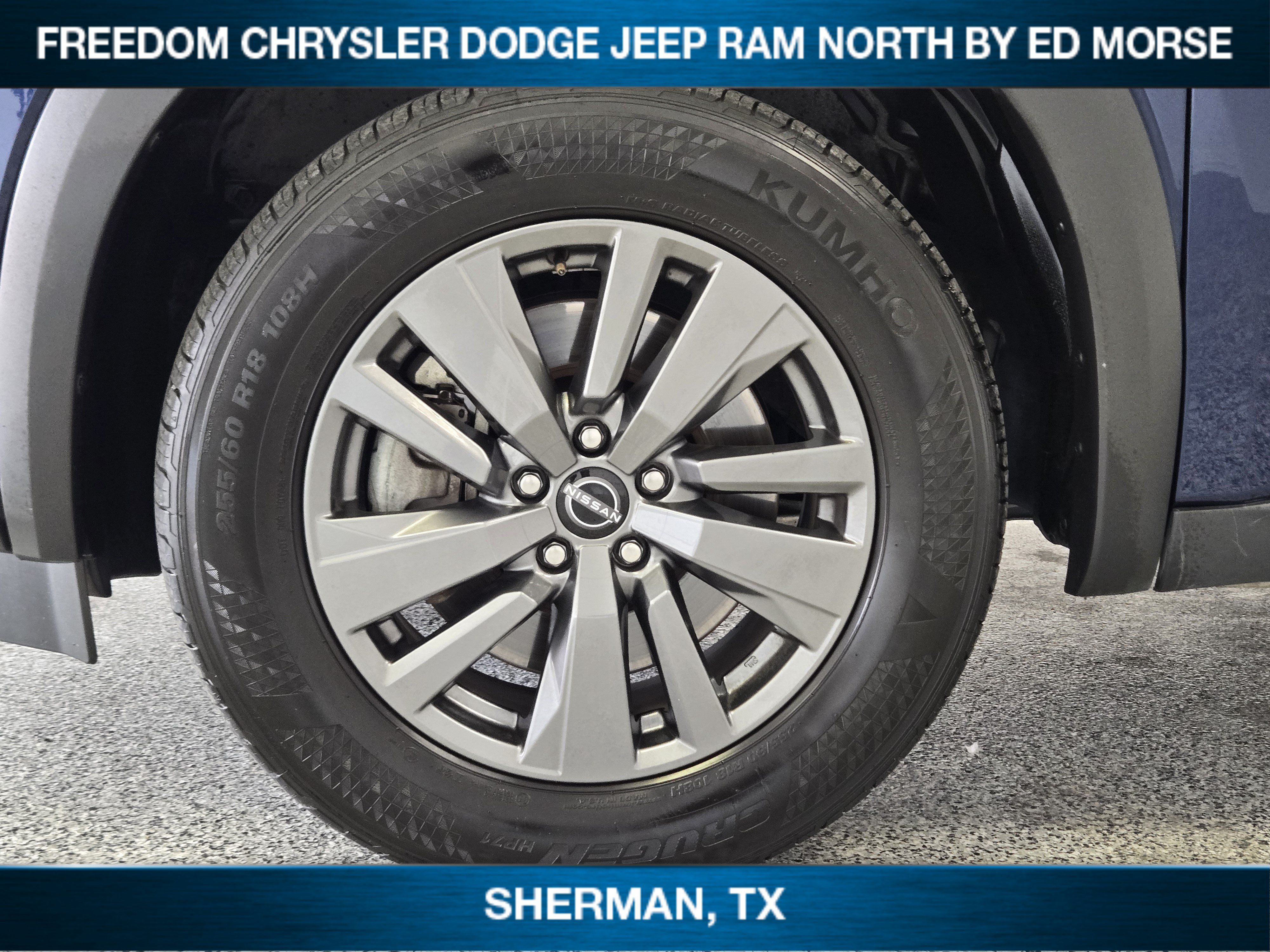 Used 2025 Nissan Pathfinder SV FWD image 7