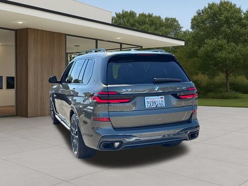 Used 2026 BMW X7 xDrive40i w/ M Sport Package AWD/4WD image 11