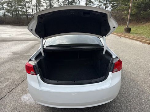 Used 2016 Chevrolet Impala LS image 24