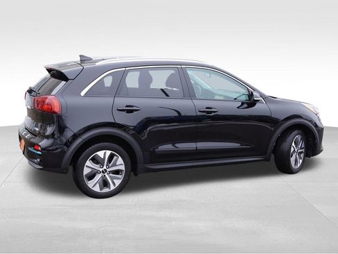 Certified 2022 Kia Niro EX Premium w/ Cold Weather Package image 4