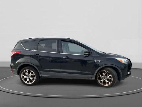 Used 2014 Ford Escape Titanium image 2