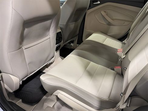 Used 2015 Ford Escape SE w/ Equipment Group 201A image 28