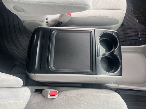 Used 2019 Toyota Sienna LE image 22