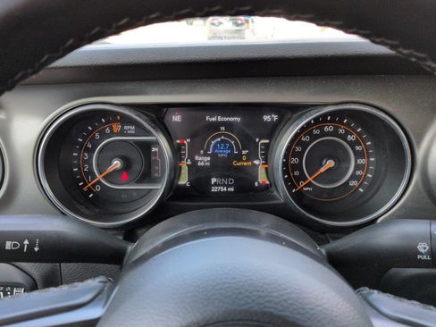 Used 2021 Jeep Wrangler Unlimited Sport AWD/4WD image 24