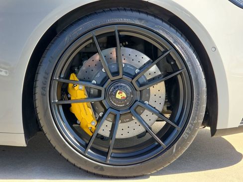 Used 2022 Porsche 911 Targa 4 GTS image 29