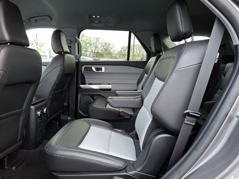 Certified 2023 Ford Explorer XLT w/ Equipment Group 202A image 10