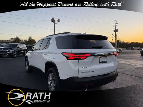 Used 2023 Chevrolet Traverse LT image 7