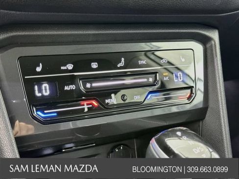 Used 2024 Volkswagen Tiguan SE FWD image 15