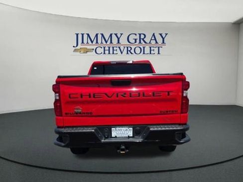 Used 2024 Chevrolet Silverado 1500 Custom Trail Boss w/ LPO, Dark Essentials Package AWD/4WD image 4