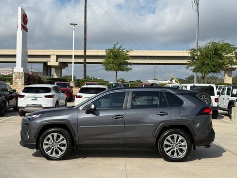 Used 2025 Toyota RAV4 XLE Premium FWD image 7