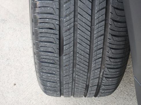 Used 2023 Chevrolet TrailBlazer RS w/ Convenience Package image 11