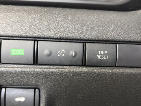 Used 2022 Nissan Sentra S w/ Lighting Package FWD image 26