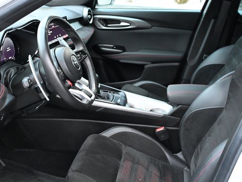 Used 2024 Alfa Romeo Tonale Veloce w/ Active Assist Package image 25