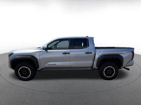 Used 2025 Toyota Tacoma TRD Off-Road image 8