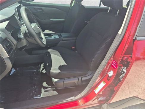 Certified 2025 Nissan Rogue S FWD image 15