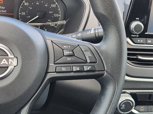 Used 2024 Nissan Altima 2.5 S FWD image 28