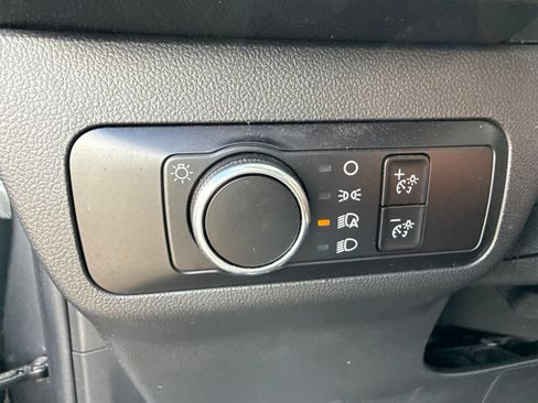 Used 2025 Ford Escape ST-Line w/ Tech Pack #1 AWD/4WD image 21