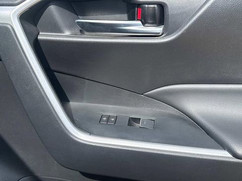 Used 2024 Toyota RAV4 XLE FWD image 21