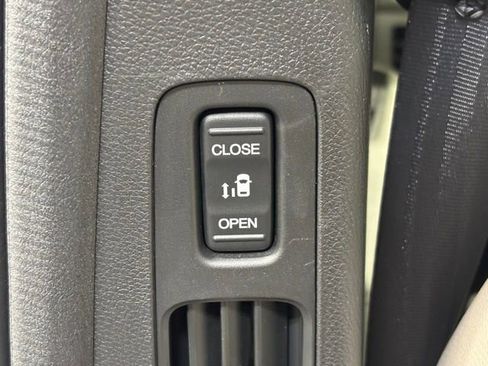 New 2026 Honda Odyssey Touring image 32