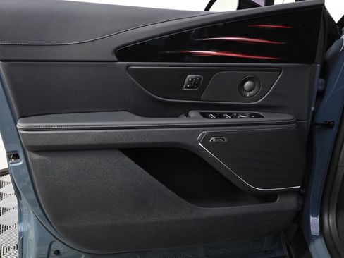 New 2026 Lincoln Nautilus Reserve AWD/4WD image 22