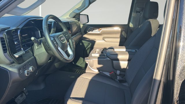 Used 2024 GMC Sierra 1500 SLE AWD/4WD image 9