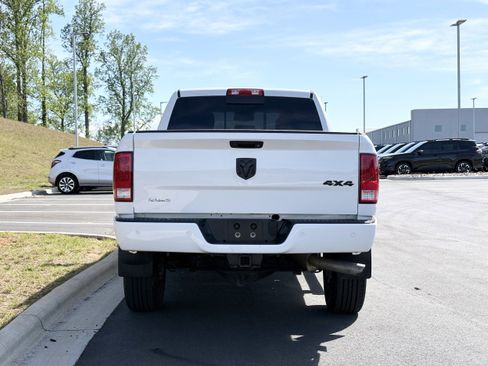 Used 2018 RAM 2500 Big Horn w/ Sport Appearance Group AWD/4WD image 10
