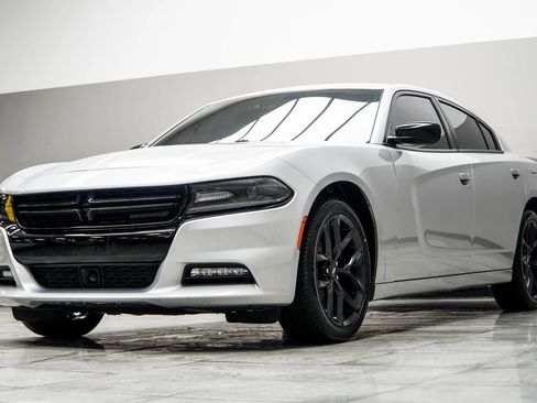 Used 2021 Dodge Charger SXT w/ Plus Group image 8