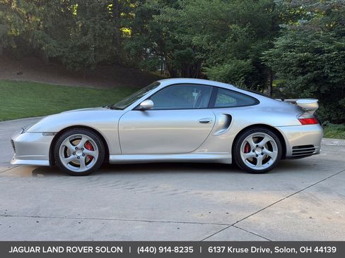 Used 2003 Porsche 911 GT2 RWD image 5