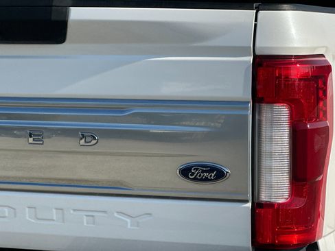 Used 2018 Ford F350 Limited image 26