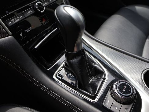 Used 2016 INFINITI Q50 Premium AWD/4WD image 21