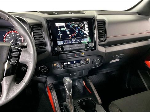 Used 2024 Nissan Frontier PRO-4X w/ Off-Road Protection Package image 6