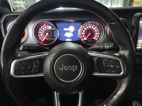 Used 2022 Jeep Gladiator Mojave w/ Cold Weather Group AWD/4WD image 6