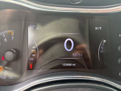 Used 2019 Jeep Grand Cherokee Altitude RWD image 50