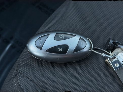 Used 2025 Hyundai Kona SEL image 22