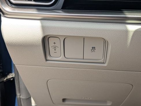 Used 2025 Kia Sorento S w/ Panoramic Sunroof Package FWD image 17