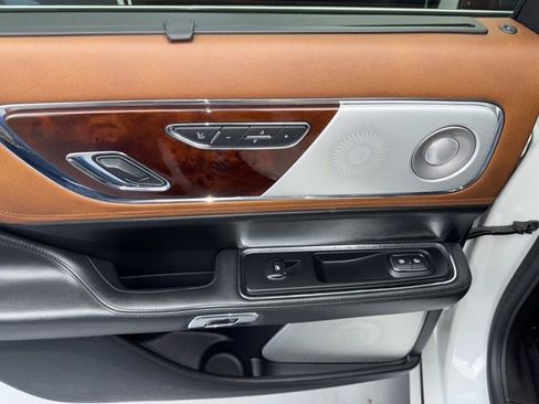 Used 2020 Lincoln Continental Black Label w/ Rear Seat Amenities Package image 37